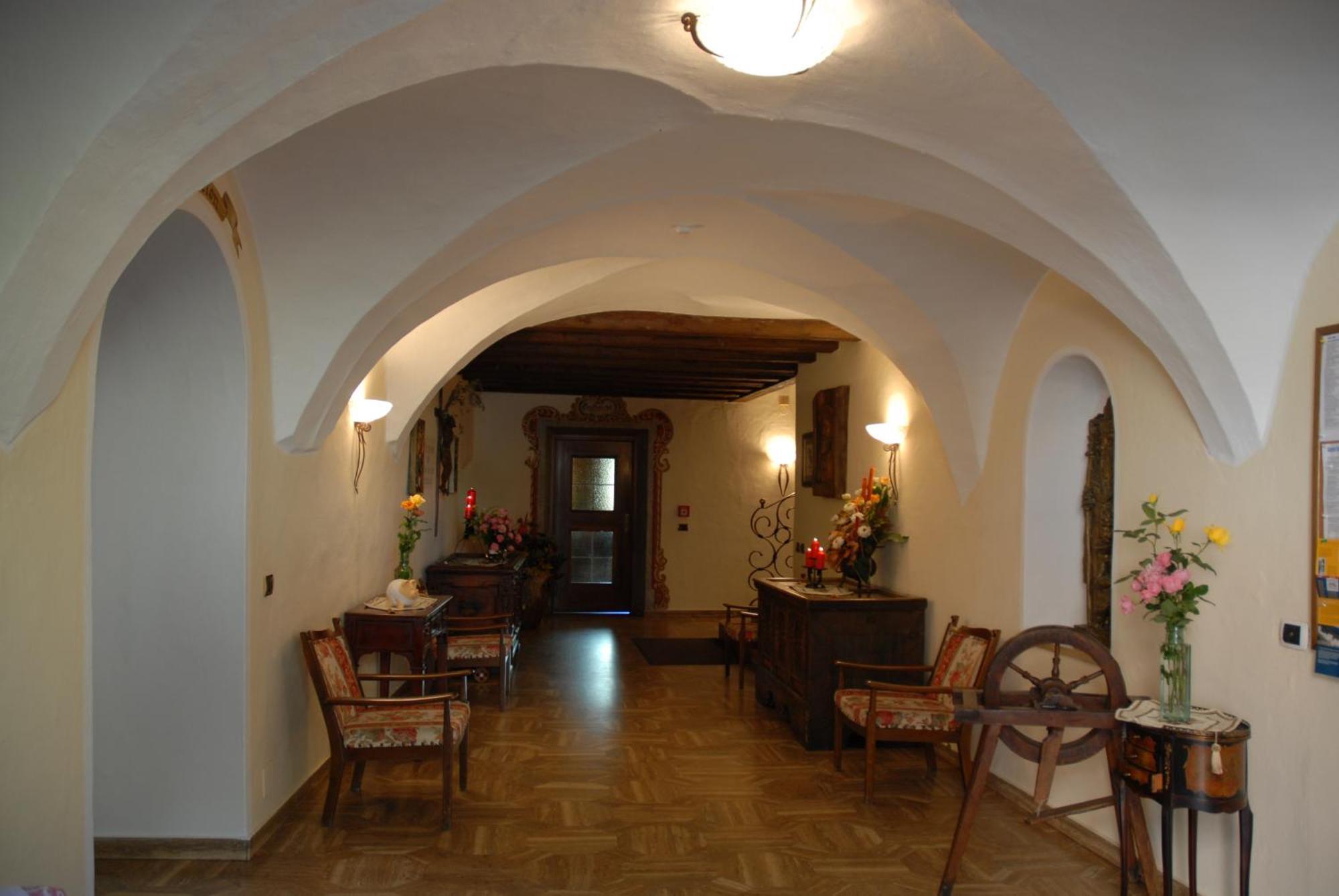 Hotel B&B Gasthof Zur Linde リオ・ディ・プステリーア エクステリア 写真