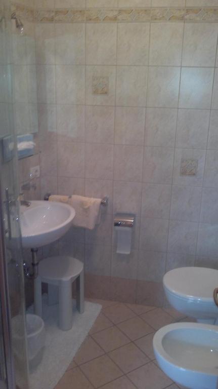 Hotel B&B Gasthof Zur Linde リオ・ディ・プステリーア 部屋 写真